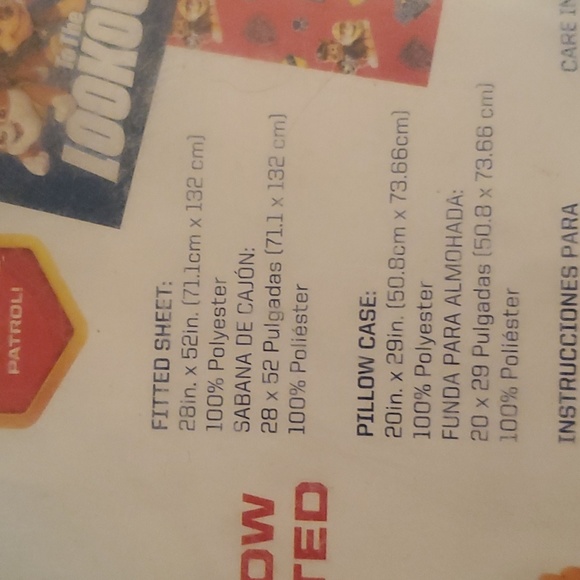 Paw Patrol  Toddler Pillow Case and Fitted Sheet Set New never used - Picture 3 of 3